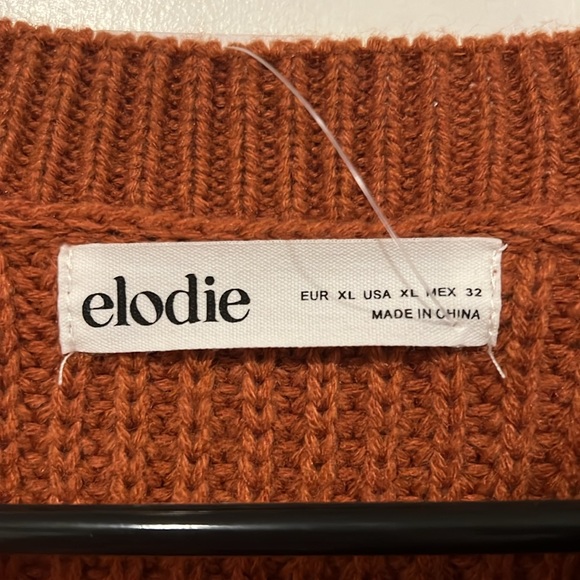 ELODIE Crewneck Cropped Sweater in Rust XL 🧡 - Picture 5 of 5